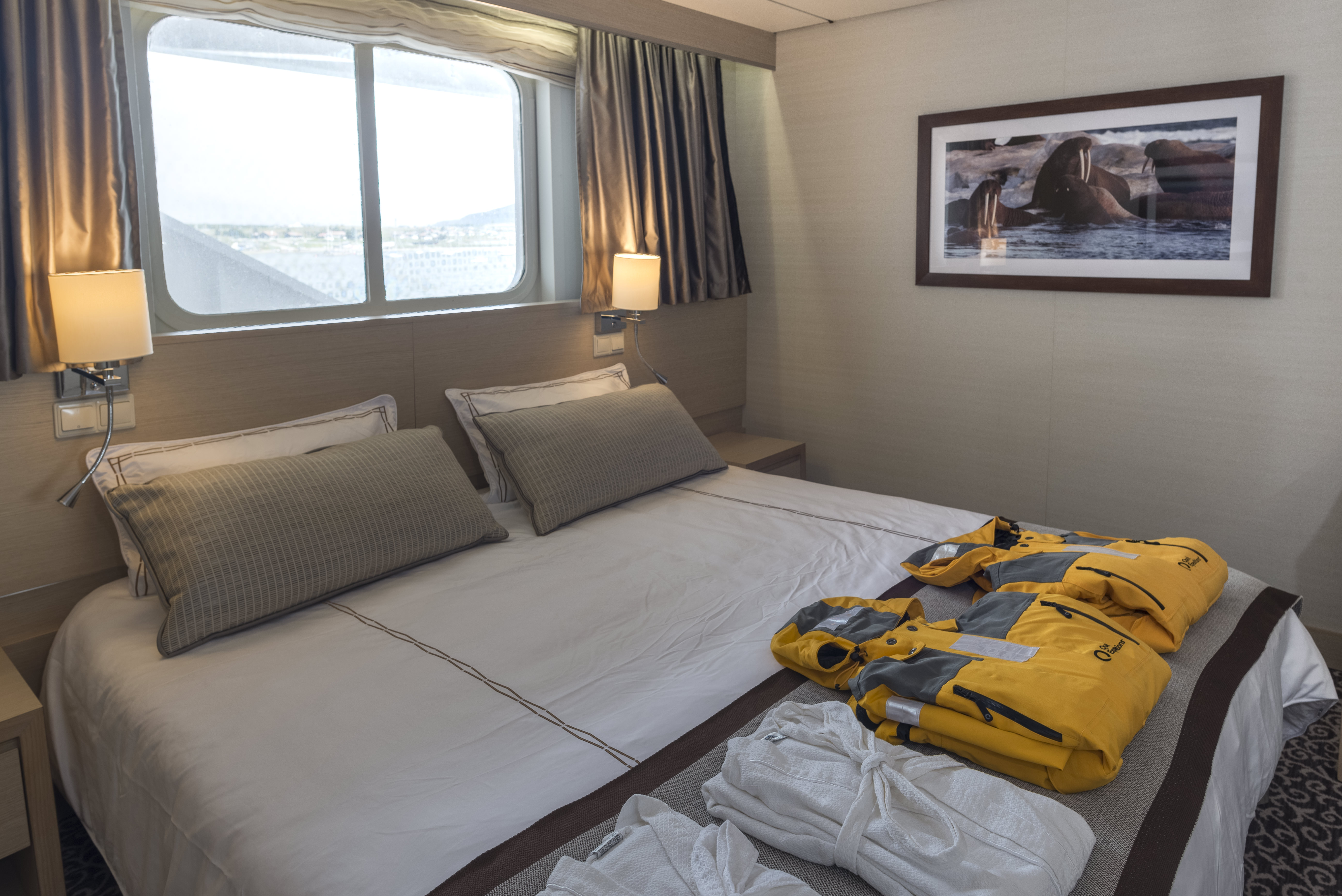 Quark Expeditions Ocean Diamond Twin Obstructed View 1.jpg